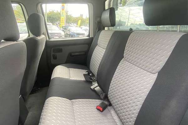 2013 Nissan Navara ST-R D22 4X4