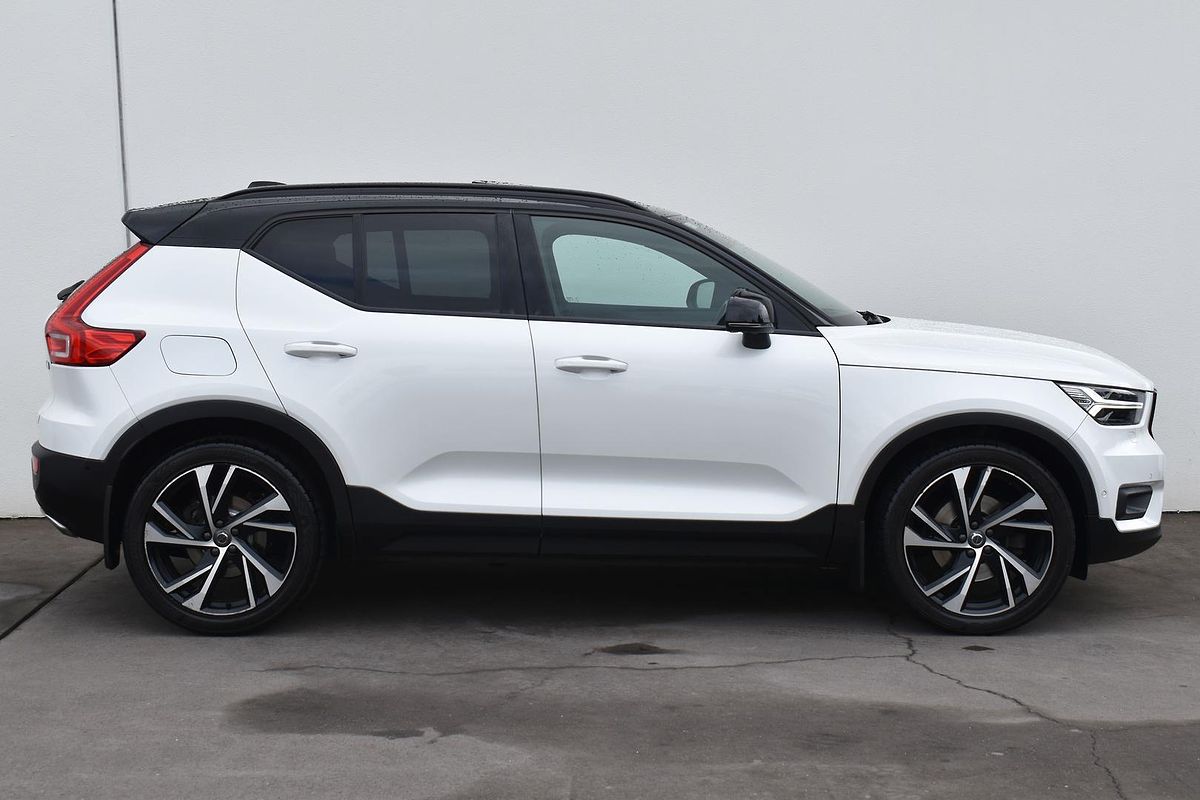 2019 Volvo XC40 T5 R-Design