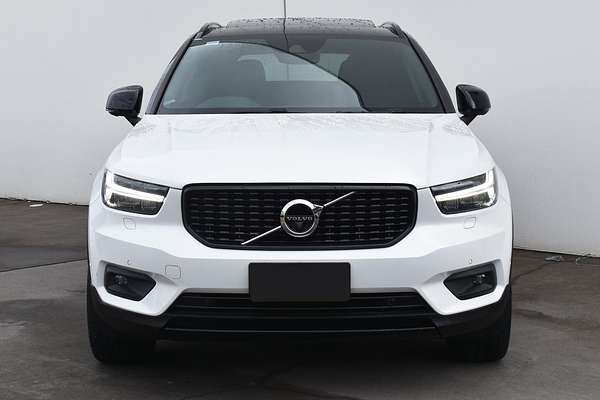2019 Volvo XC40 T5 R-Design