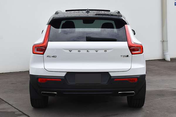 2019 Volvo XC40 T5 R-Design