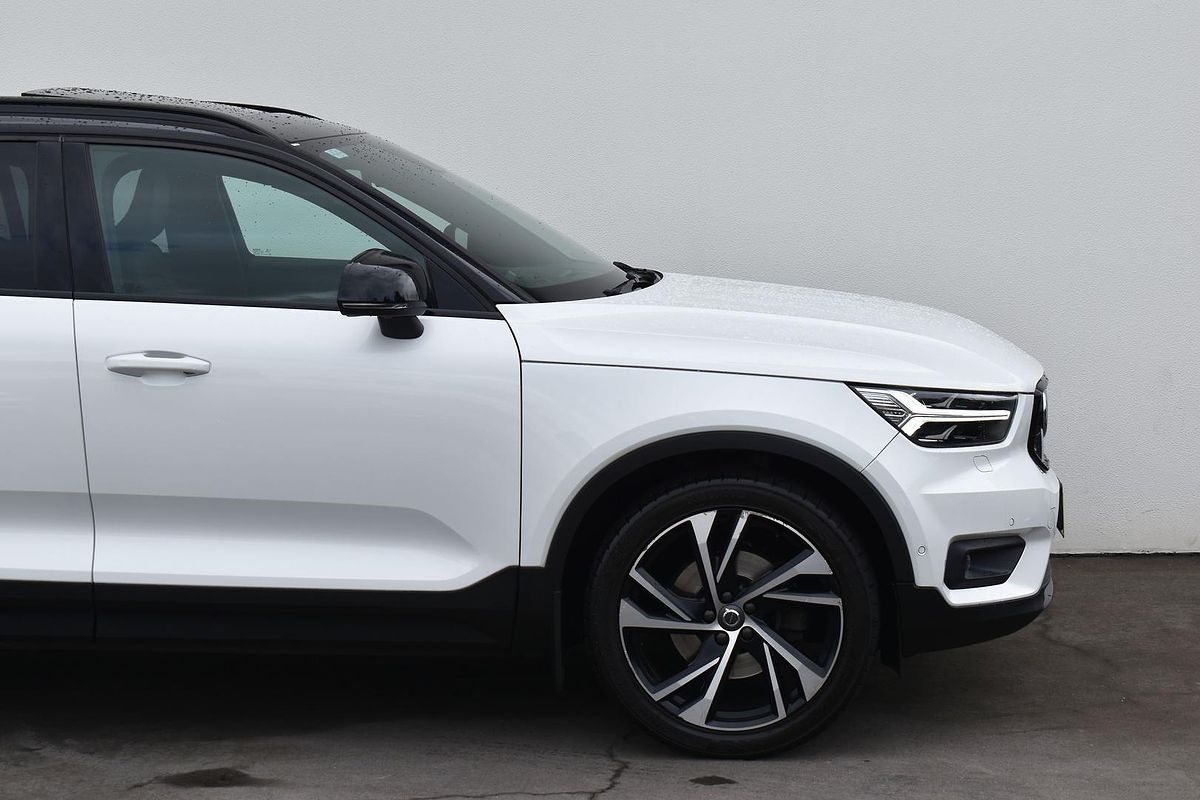 2019 Volvo XC40 T5 R-Design