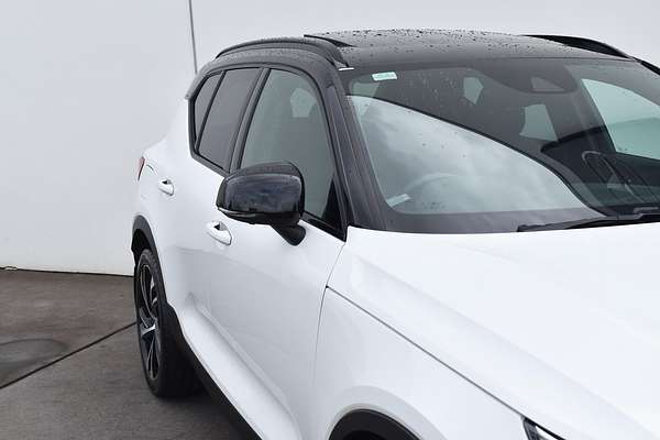 2019 Volvo XC40 T5 R-Design
