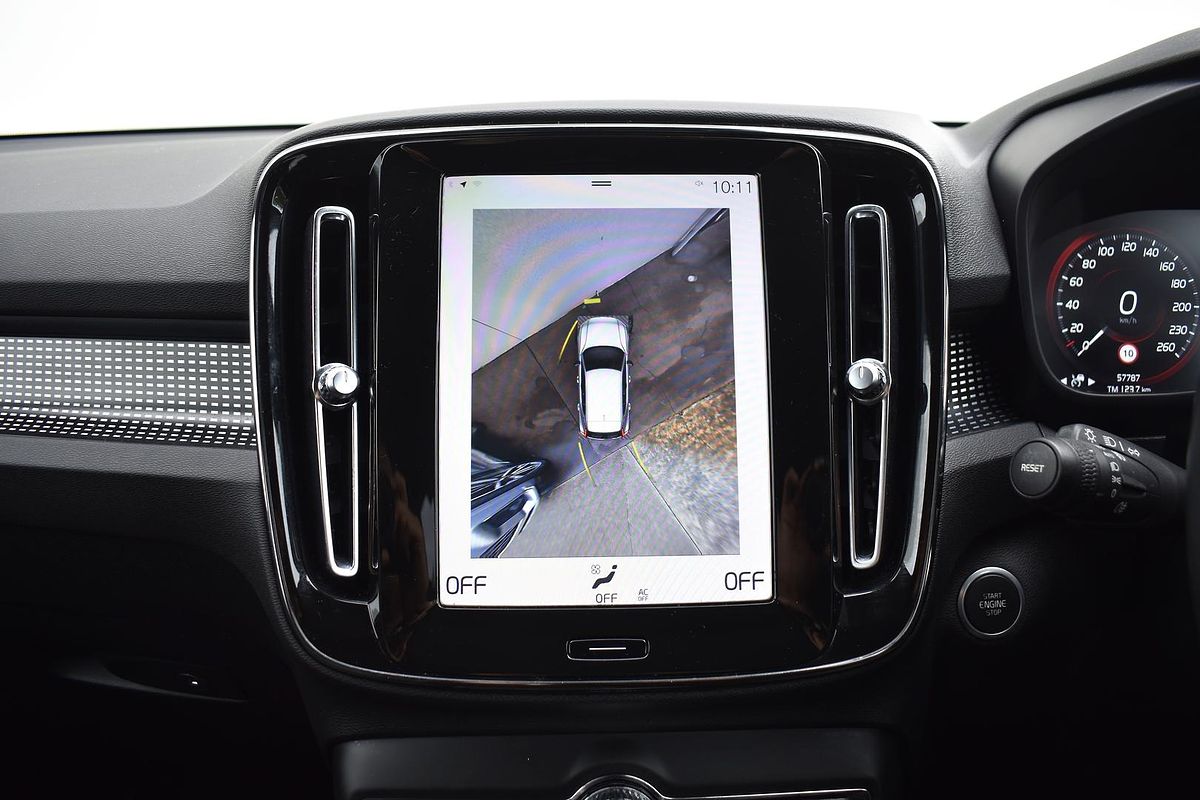 2019 Volvo XC40 T5 R-Design