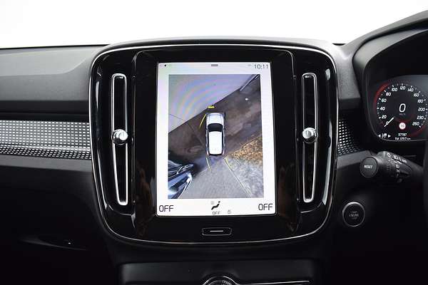 2019 Volvo XC40 T5 R-Design