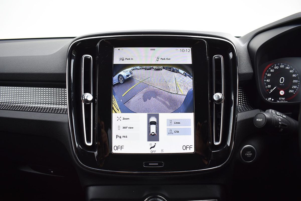 2019 Volvo XC40 T5 R-Design