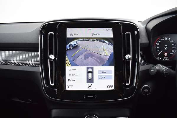 2019 Volvo XC40 T5 R-Design