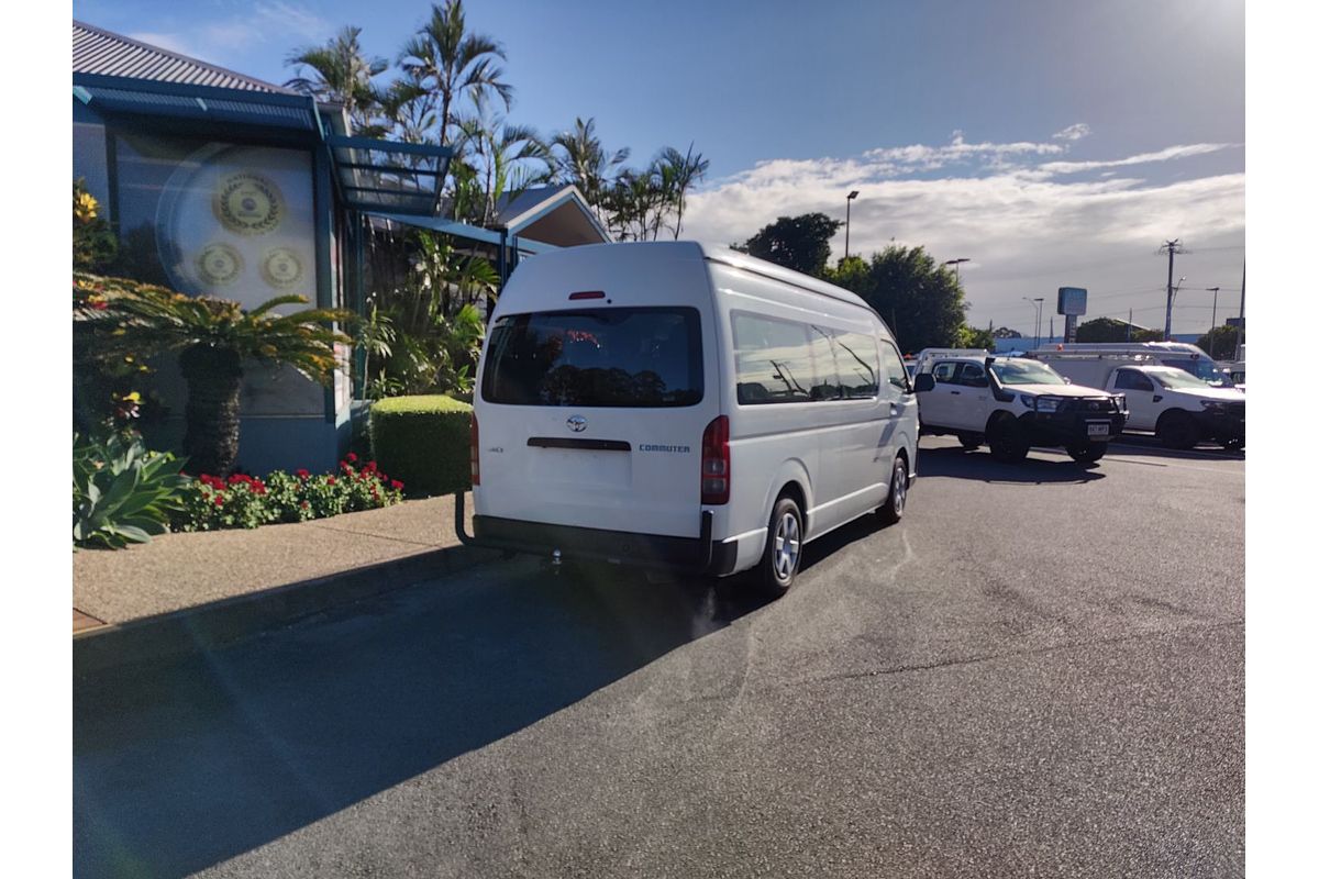 2018 Toyota Hiace Commuter KDH223R