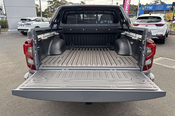 2025 Nissan Navara PRO-4X D23 4X4