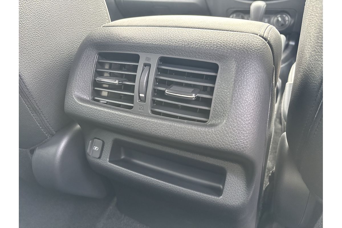 2025 Nissan Navara PRO-4X D23 4X4