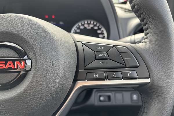 2025 Nissan Navara PRO-4X D23 4X4