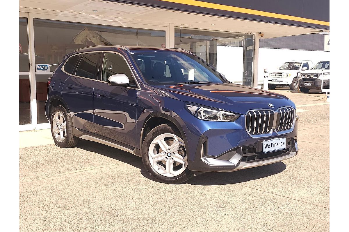 2022 BMW X1 sDrive18i U11