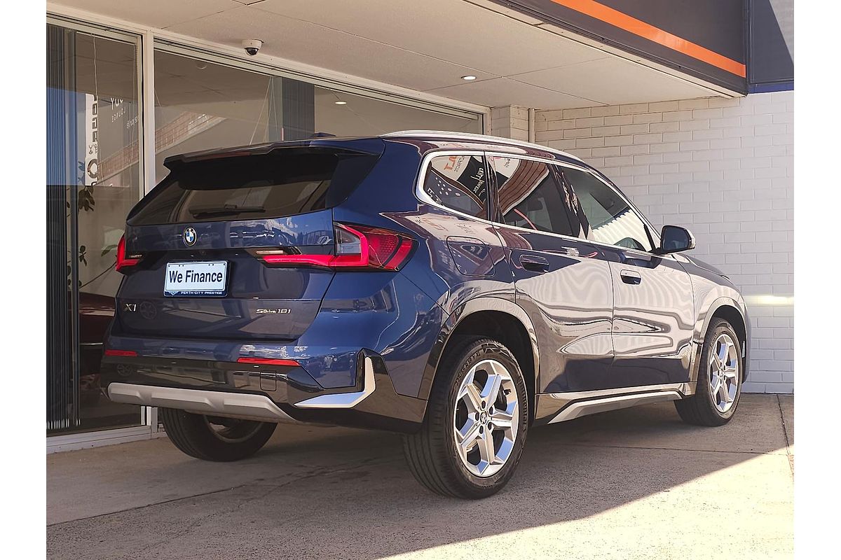 2022 BMW X1 sDrive18i U11