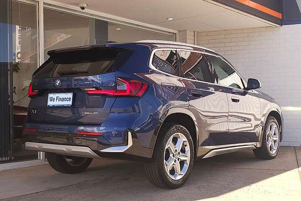 2022 BMW X1 sDrive18i U11