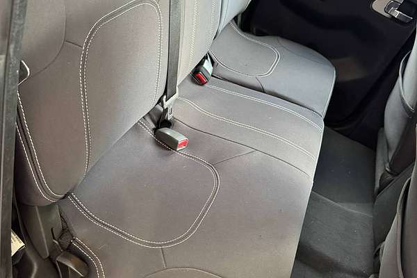 2012 Nissan NAVARA ST-X 550 DUAL CAB D40 S5 MY12