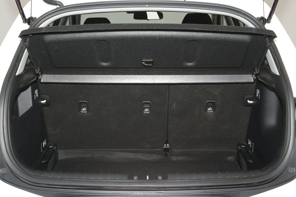 2024 Kia Stonic S YB