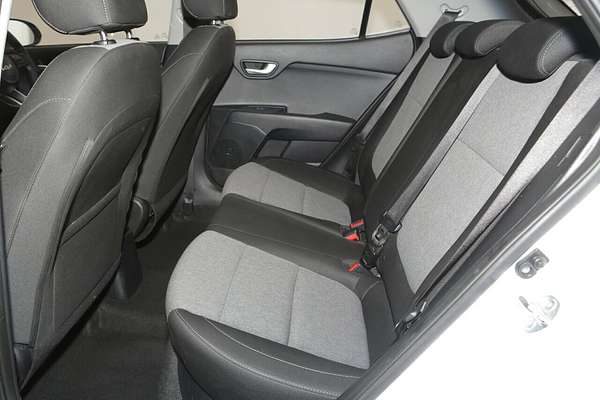 2024 Kia Stonic S YB