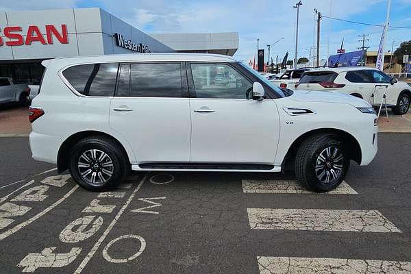 2024 Nissan Patrol Ti Y62