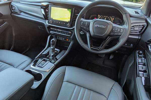 2025 Isuzu MU-X LS-T