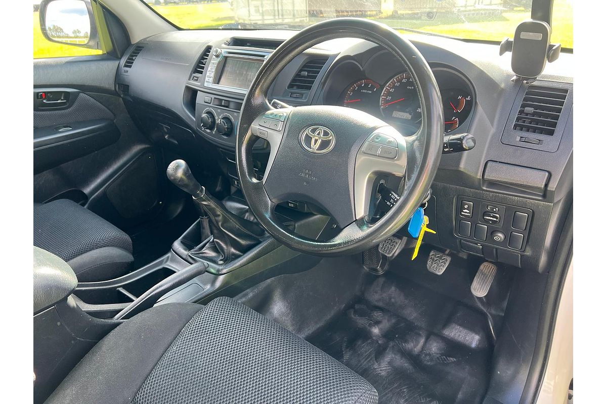 2015 Toyota Hilux SR KUN26R 4X4