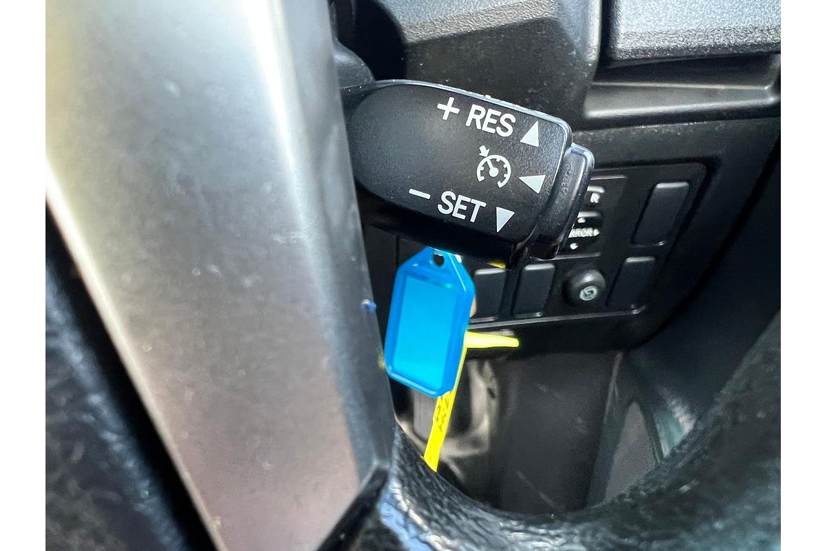 2015 Toyota Hilux SR KUN26R 4X4