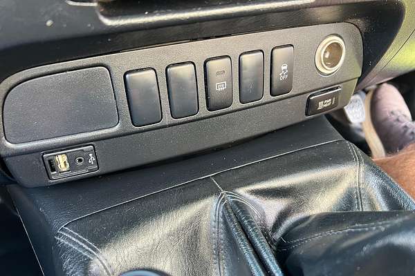 2015 Toyota Hilux SR KUN26R 4X4