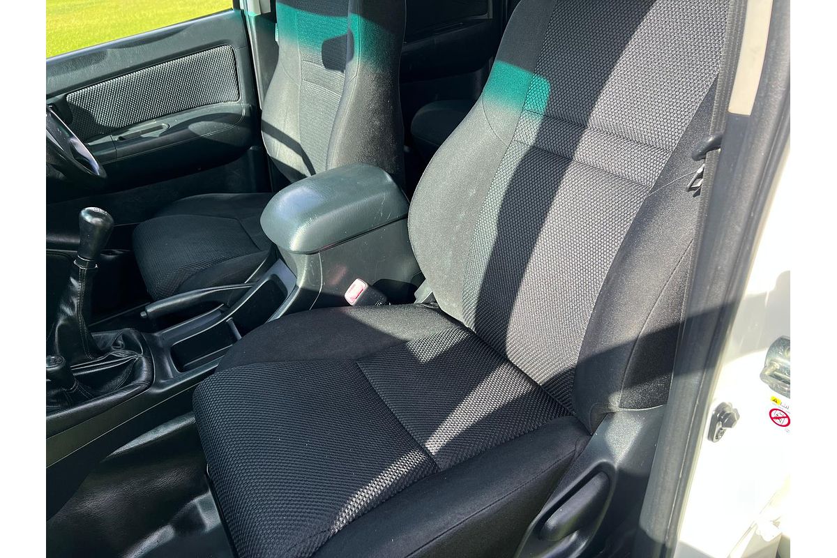 2015 Toyota Hilux SR KUN26R 4X4