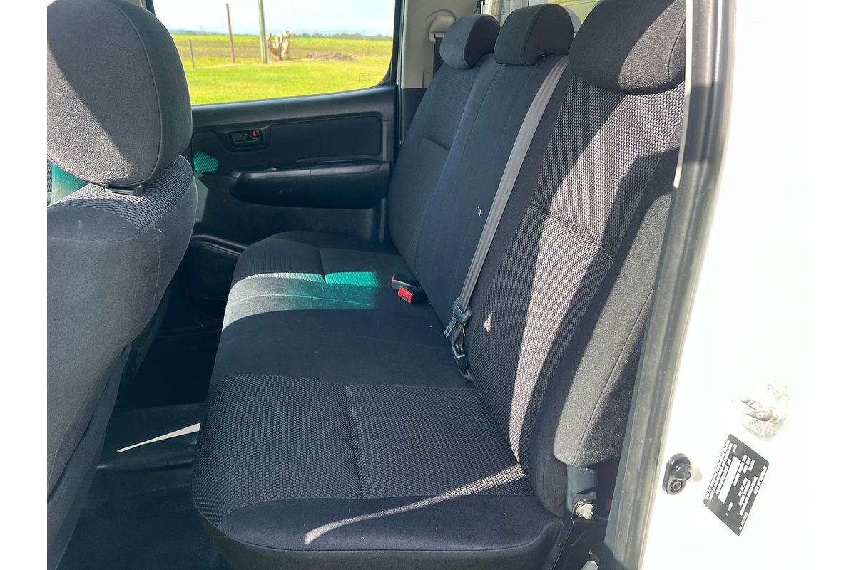 2015 Toyota Hilux SR KUN26R 4X4