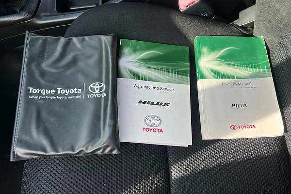 2015 Toyota Hilux SR KUN26R 4X4