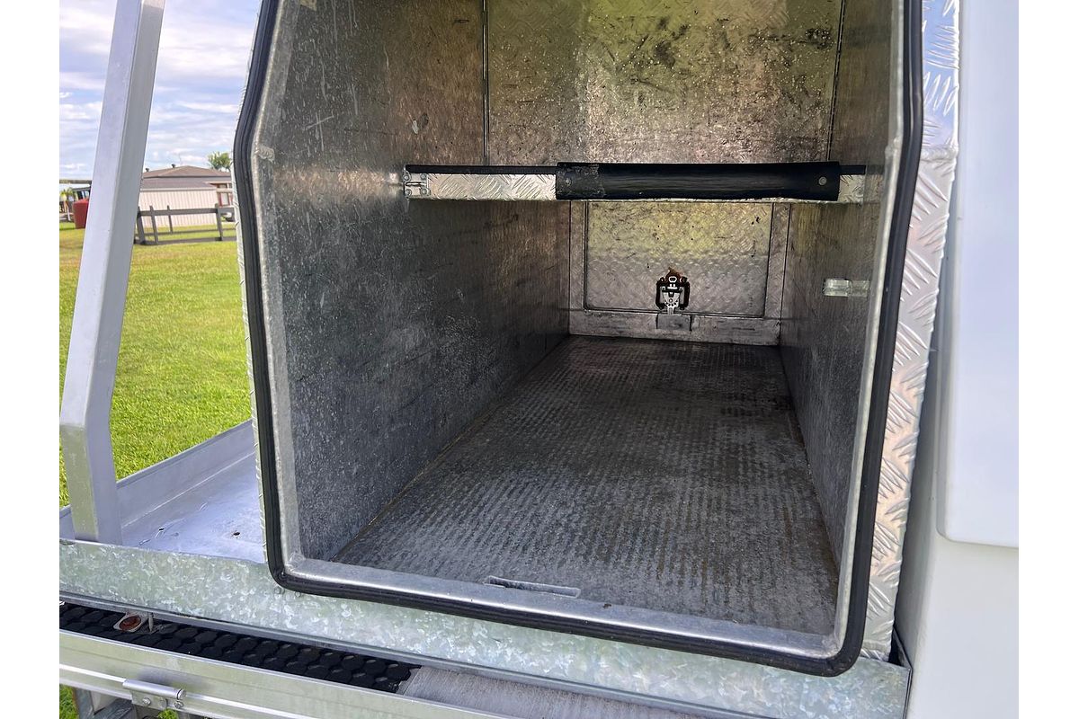 2015 Toyota Hilux SR KUN26R 4X4
