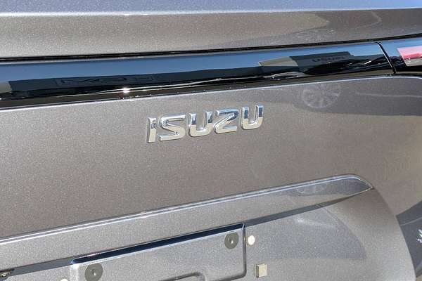 2025 Isuzu MU-X LS-T