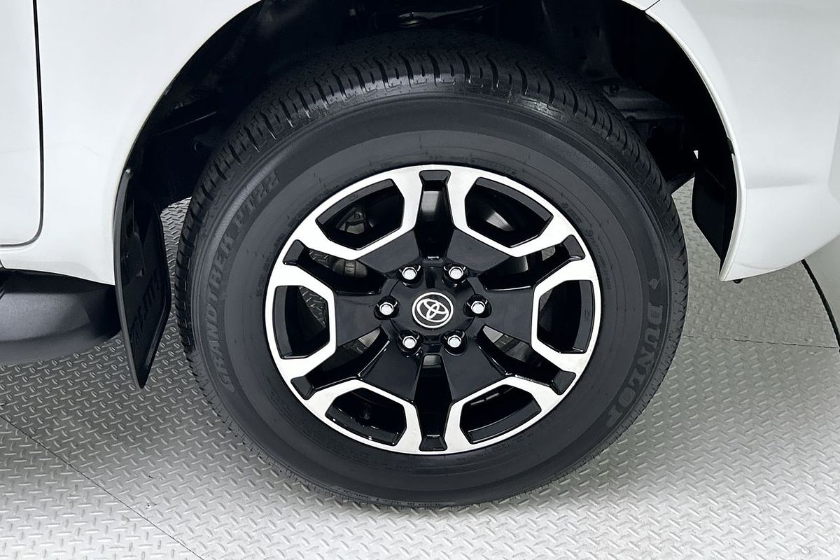 2023 Toyota Hilux SR5 GUN126R 4X4