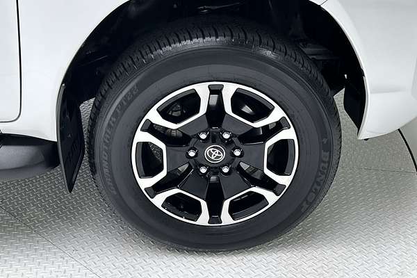 2023 Toyota Hilux SR5 GUN126R 4X4