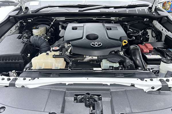 2023 Toyota Hilux SR5 GUN126R 4X4