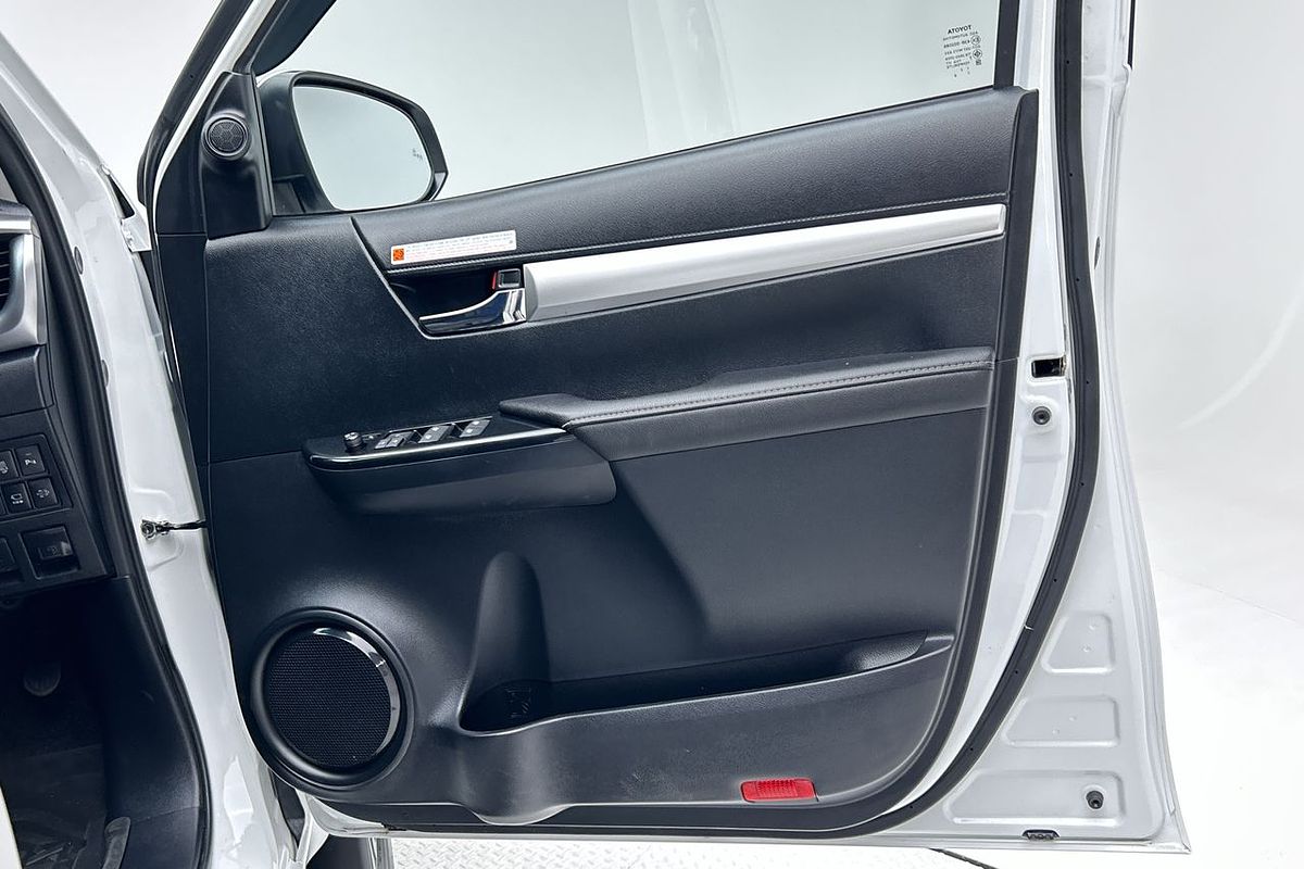 2023 Toyota Hilux SR5 GUN126R 4X4