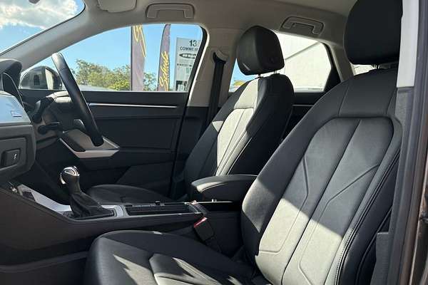 2023 Audi Q3 35 TFSI S line F3