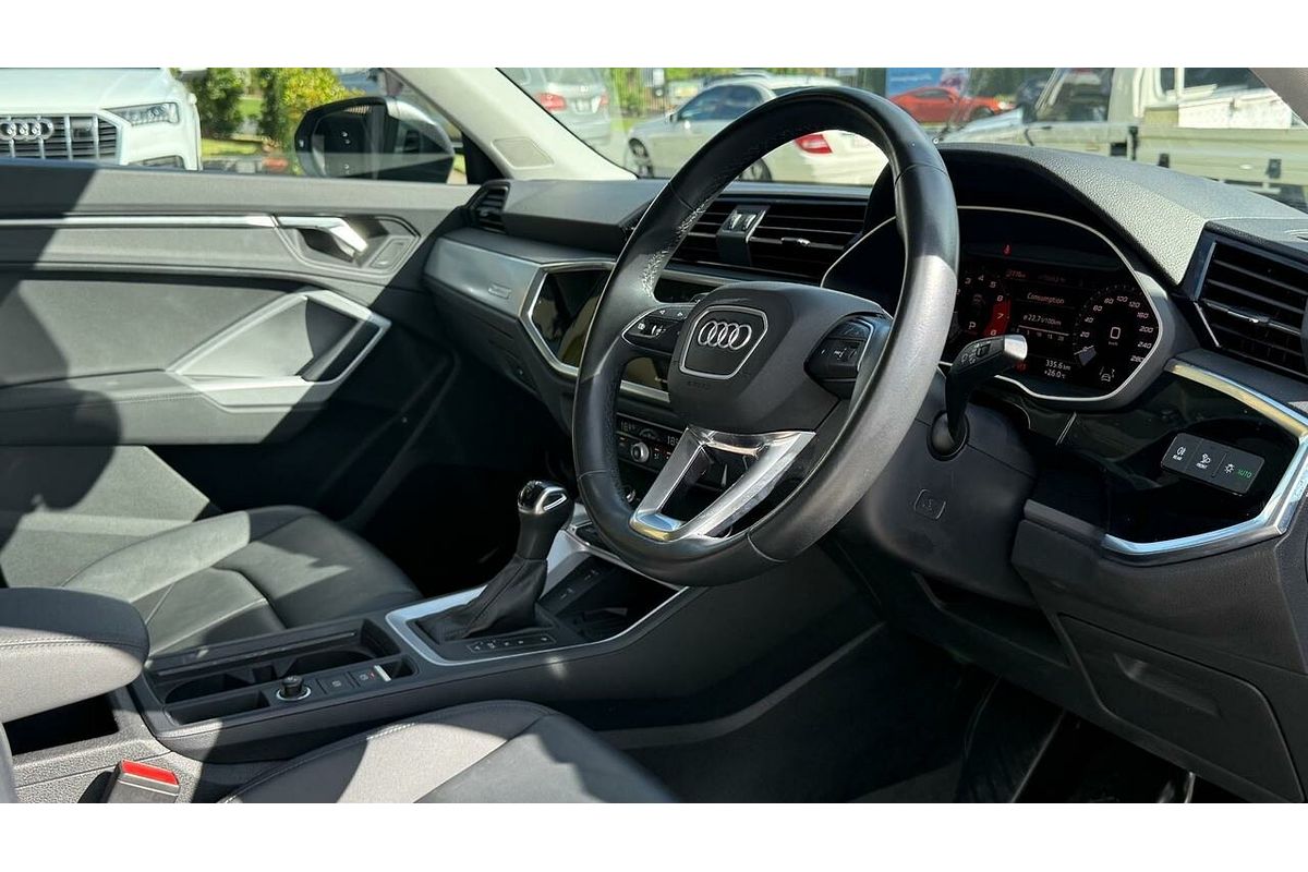 2023 Audi Q3 35 TFSI S line F3