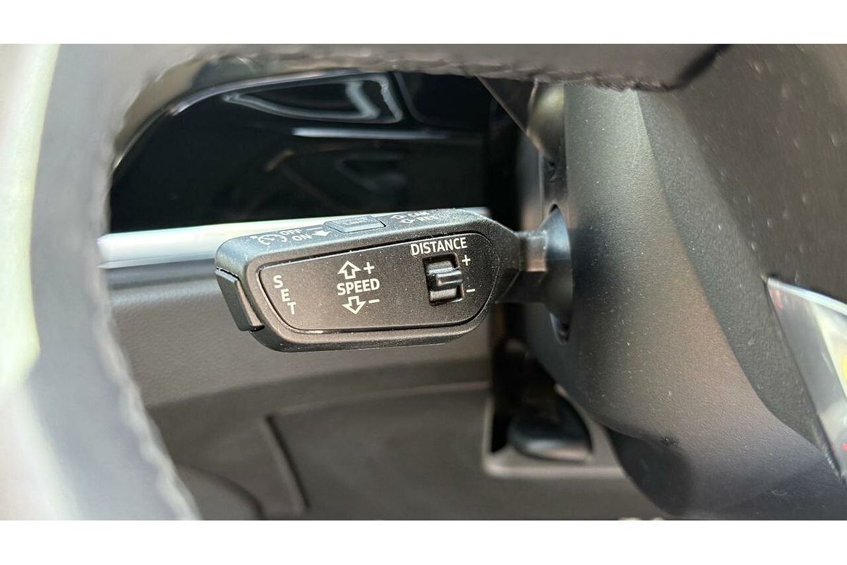 2023 Audi Q3 35 TFSI S line F3