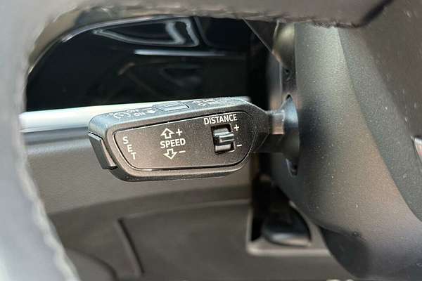 2023 Audi Q3 35 TFSI S line F3