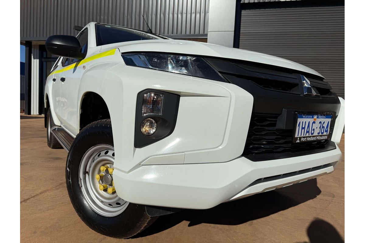 2019 Mitsubishi Triton GLX+ MR 4X4