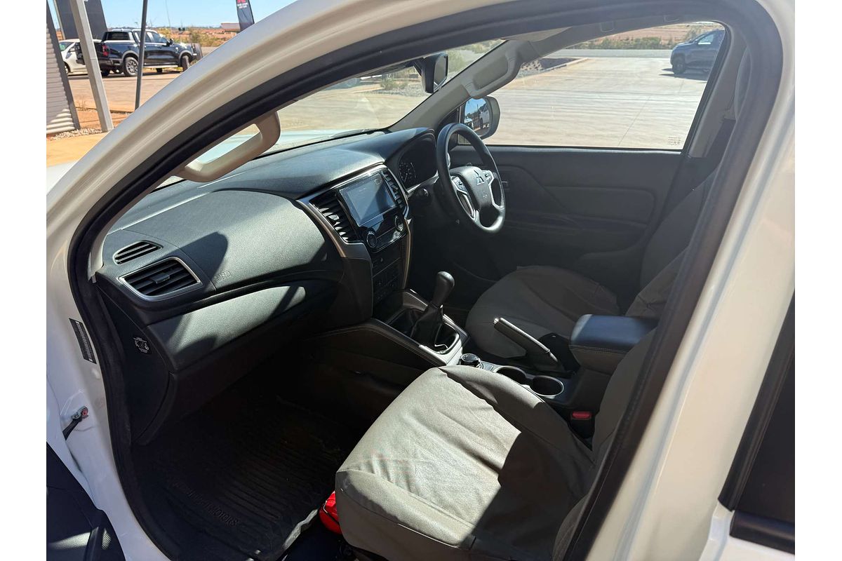 2019 Mitsubishi Triton GLX+ MR 4X4
