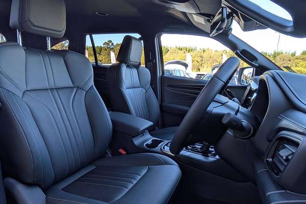 2025 Isuzu MU-X LS-T
