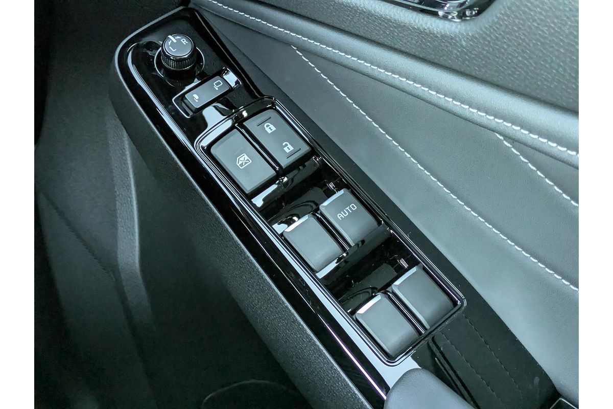 2025 Isuzu MU-X LS-T