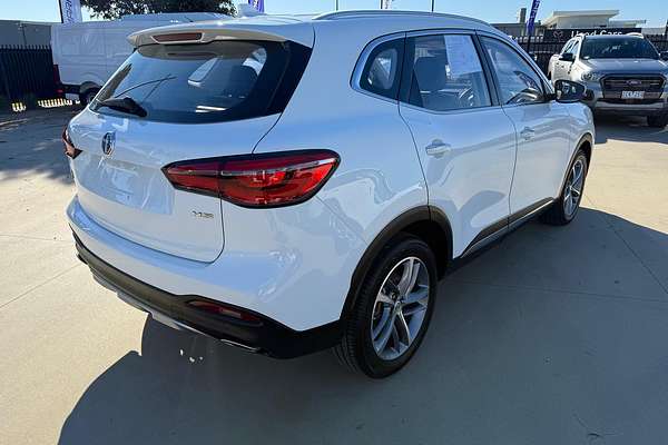 2024 MG HS Excite AS33