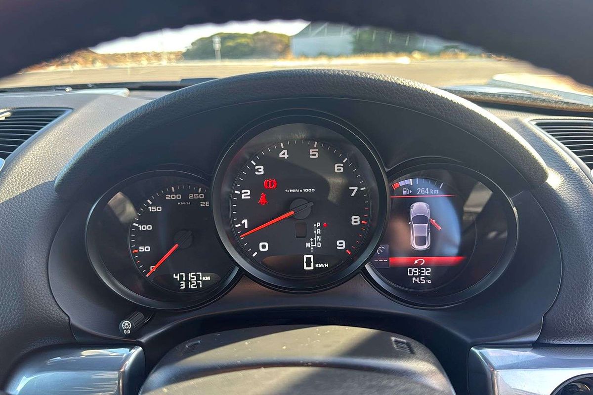 2014 Porsche Cayman 981