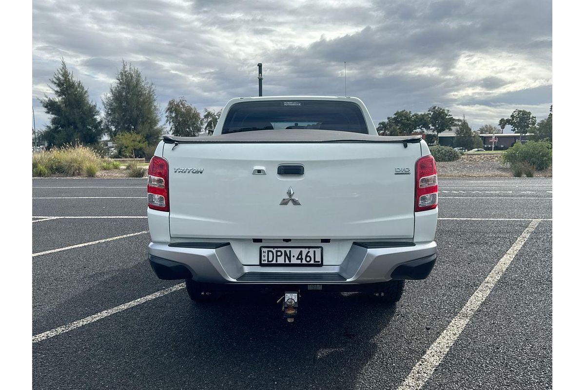 2016 Mitsubishi Triton GLX+ MQ 4X4