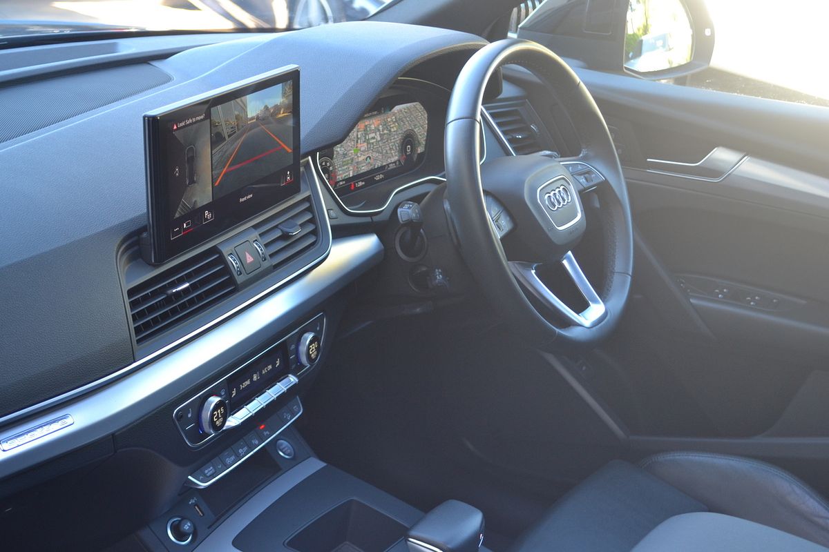2023 Audi Q5 45 TFSI Sport FY