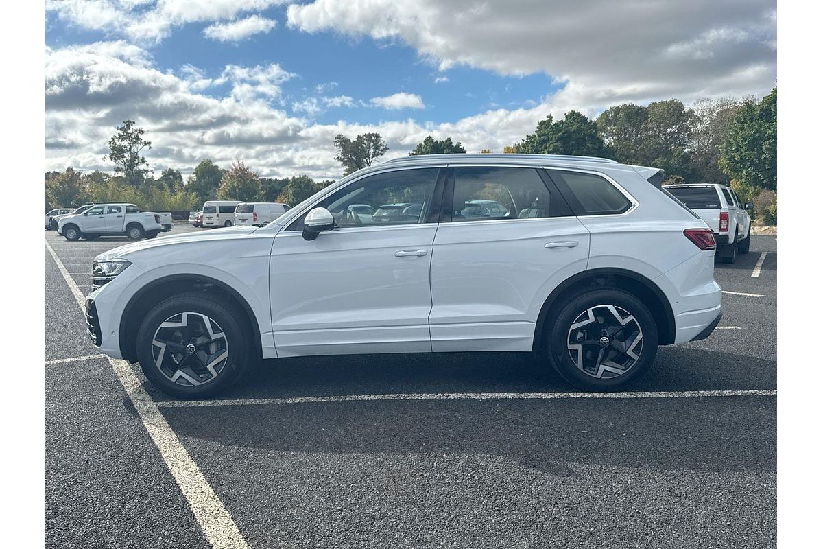 2024 Volkswagen Touareg 170TDI RC