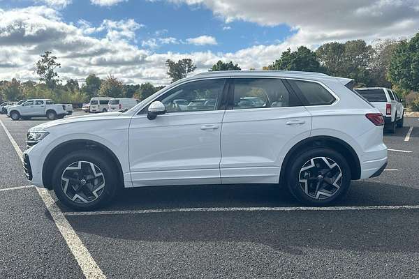 2024 Volkswagen Touareg 170TDI RC