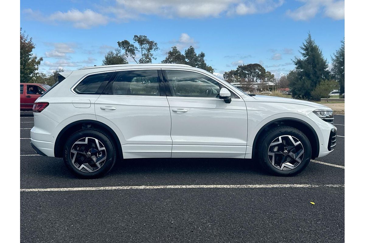 2024 Volkswagen Touareg 170TDI RC