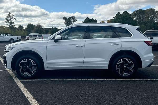 2024 Volkswagen Touareg 170TDI RC